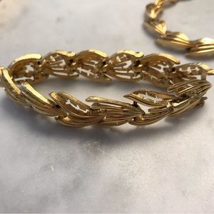 Vintage costume jewelry necklace and bracelet set